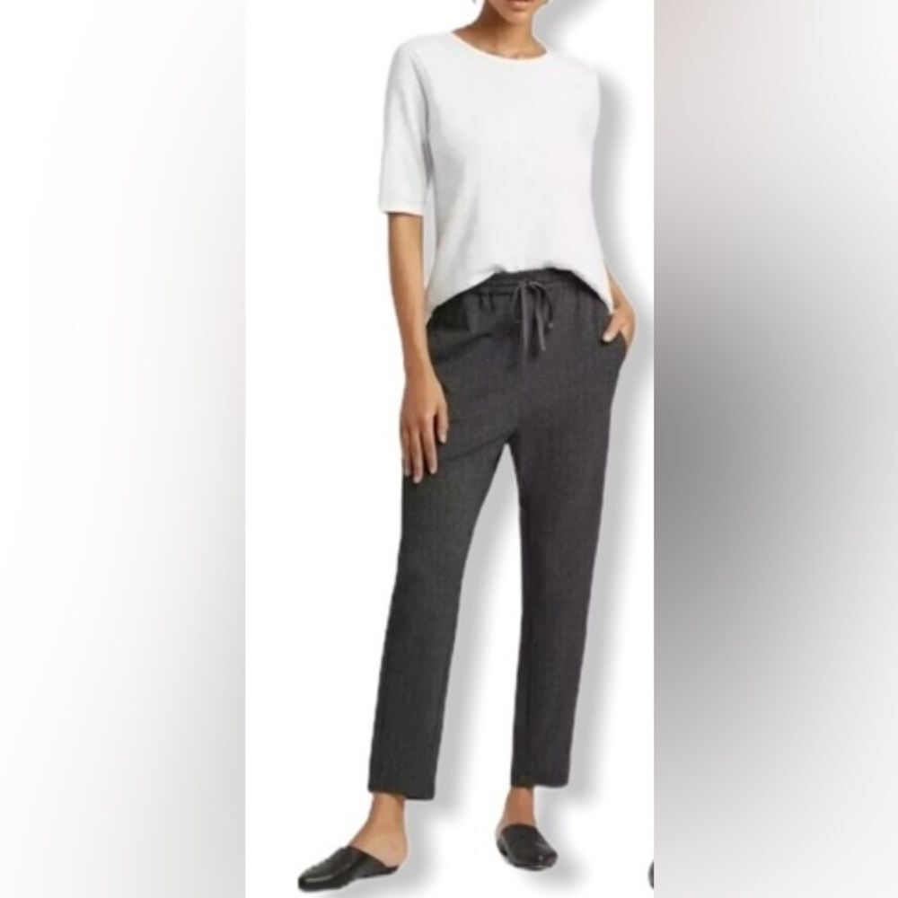 New Eileen Fisher, gray drawstring, cropped ankle pants